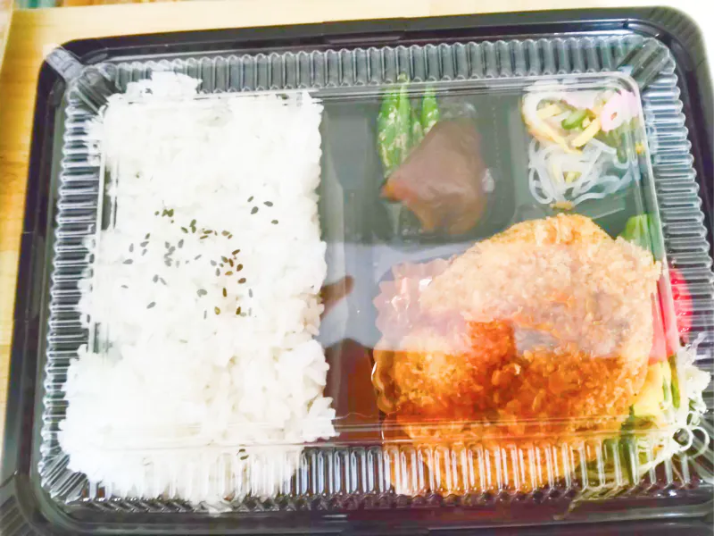 住宅型有料老人ホーム有料老人ホームゆりかごⅡ コロッケ弁当
