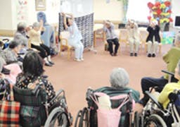 グッドタイムホーム・三郷 ヨガ体操