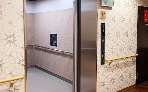 ディーフェスタくずは エレベーター