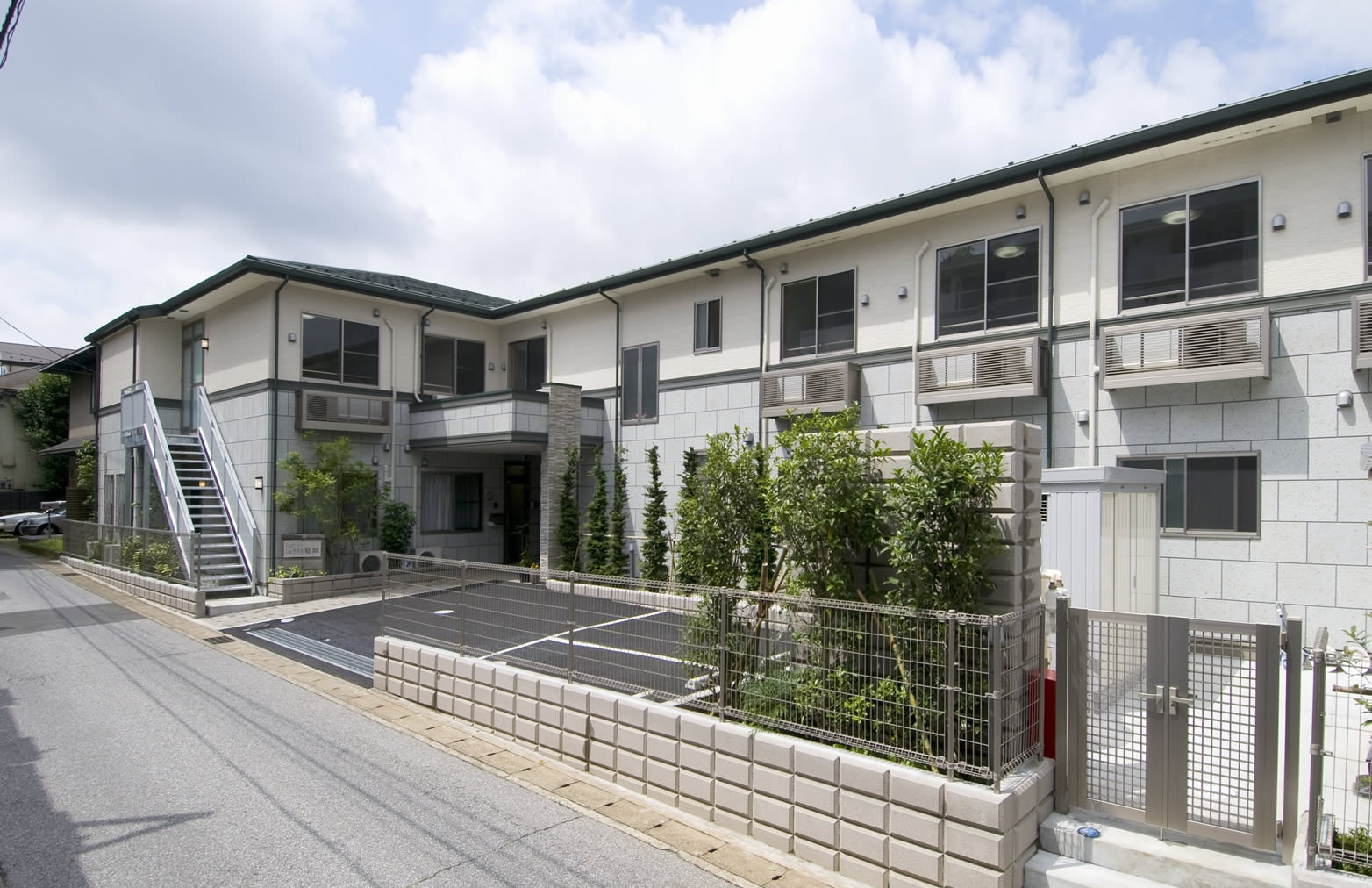 あずみ苑ラ・テラス葛城 外観