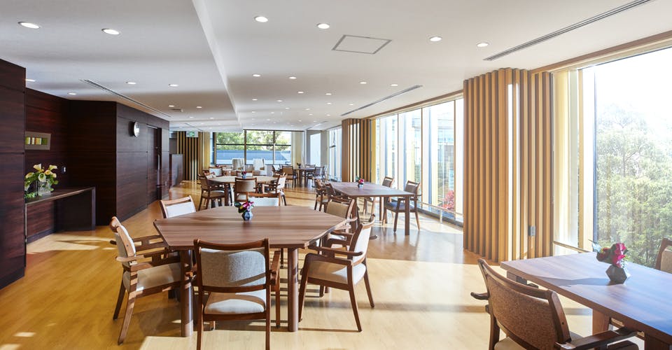 ウェルケアガーデン深沢 リビングダイニング