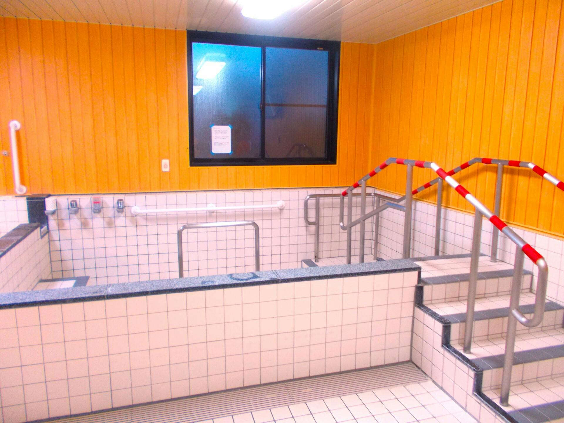 ライブラリ淵野辺 浴室