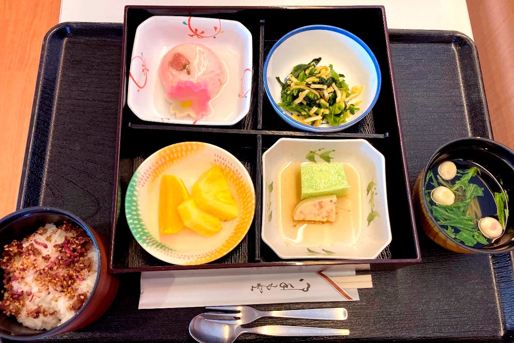 ケアヴィレッジ湘南茅ヶ崎 お花見弁当
