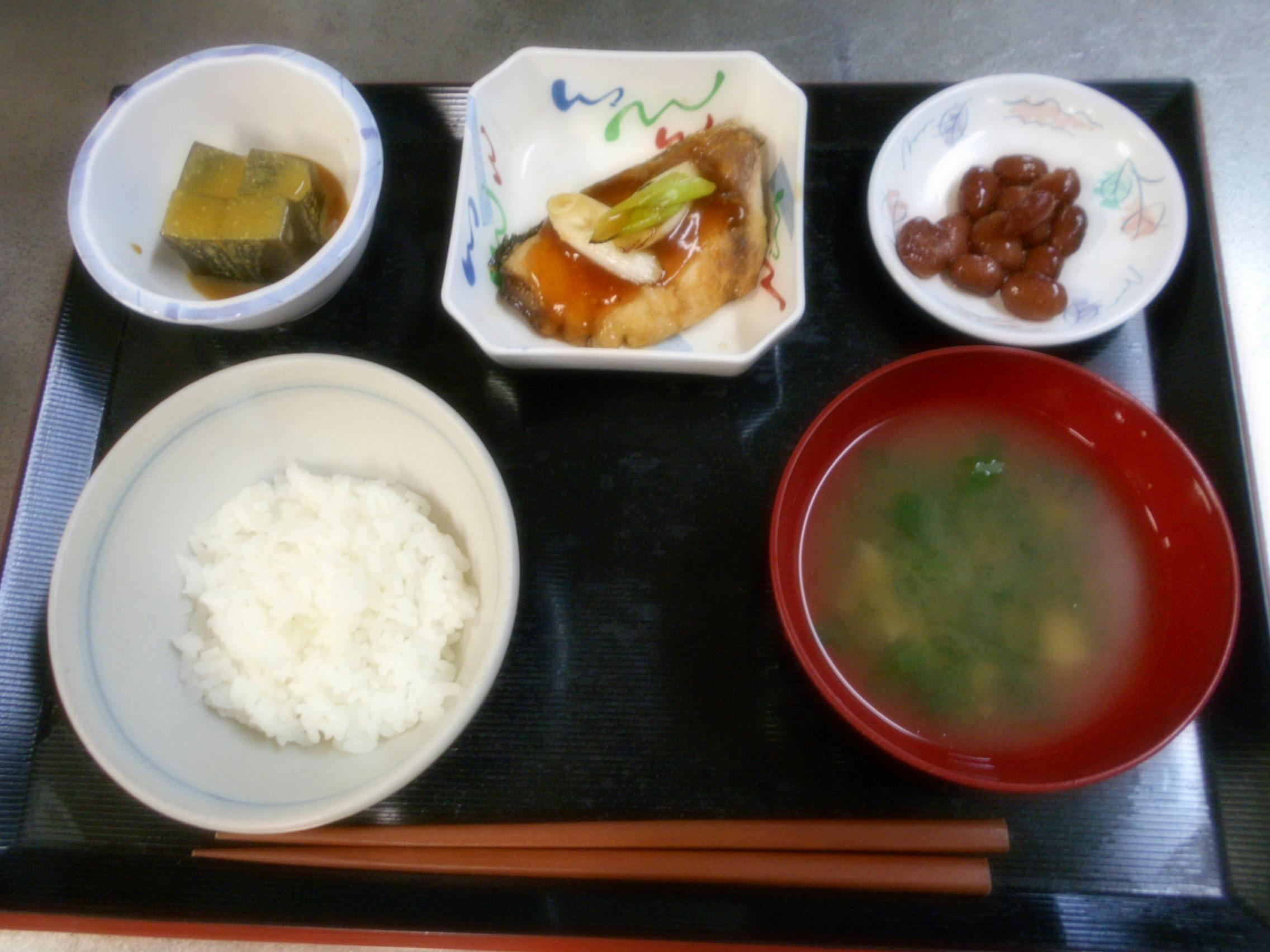 ニチイケアセンター巻 食事