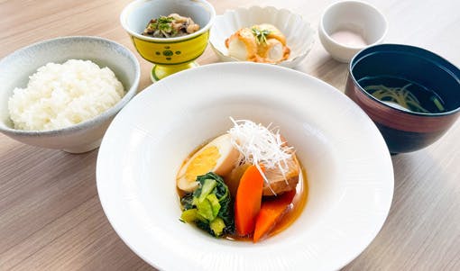 トラストガーデン荻窪 昼食
