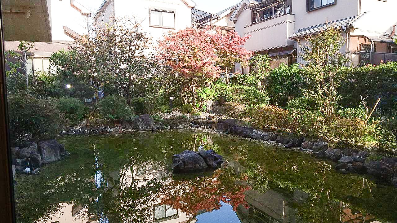 ラビアンローズ上野芝 庭園