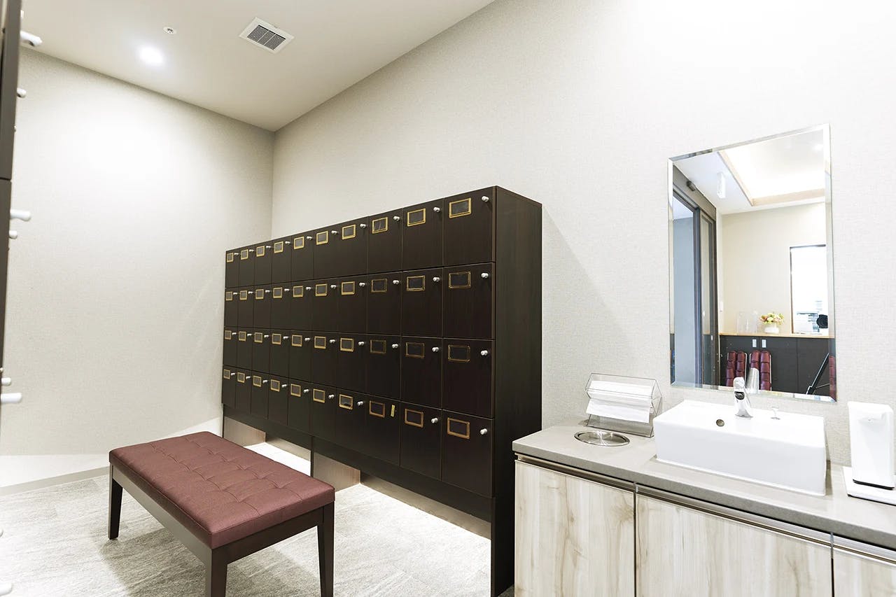 イリーゼ明大前 下駄箱