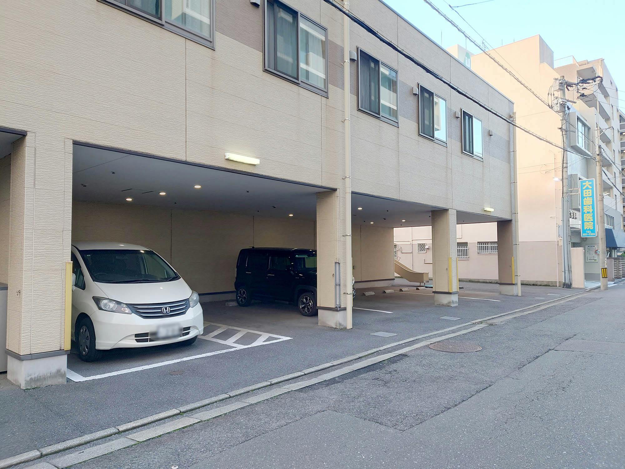 ふれあいの家黄金 駐車場