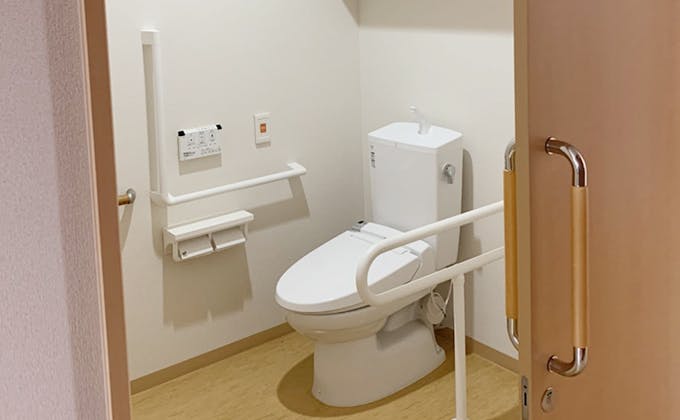 サービス付き高齢者向け住宅ナーシングケアホームぽっぽ 居室トイレ