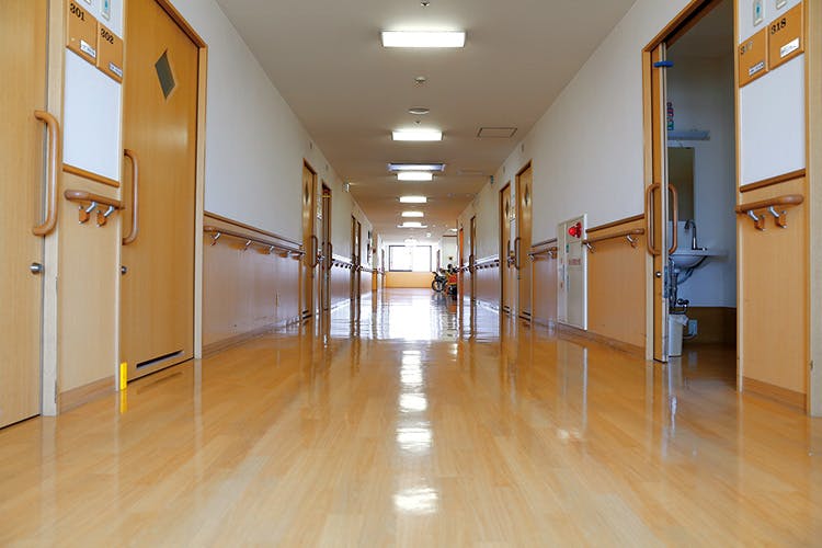 有料老人ホームさんさんハート岐南 廊下