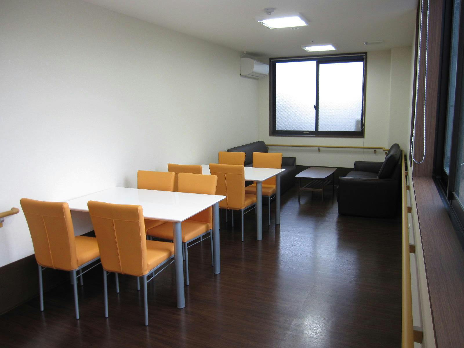 ライフパートナー新在家 談話室