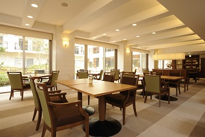 ローズライフ高の原 ダイニング