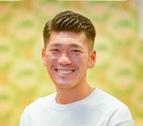 住宅型有料老人ホーム ぱらだいす 代表上原　晃一