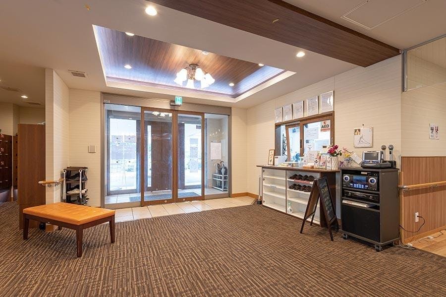 イリーゼさぎぬま・新館（看護クラーク鷺沼等） エントランス