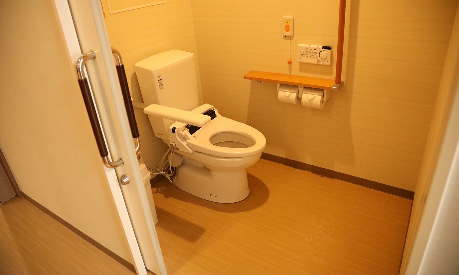 ミライアコート宮の杜 2階居室内トイレ