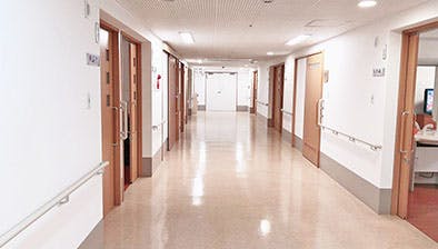介護付有料老人ホームいなば荘 廊下