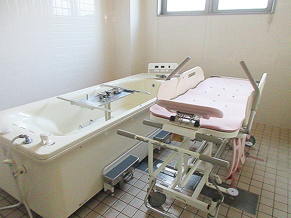 サービス付き高齢者向け住宅まごの手 特殊浴室