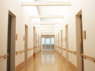 住宅型有料老人ホーム 福寿あつぎ中依知 廊下