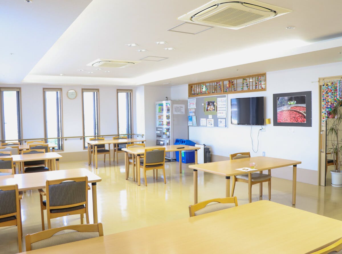 アイケアおおるり新貝 食堂