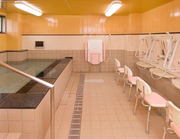 応援家族 東川口 大浴場