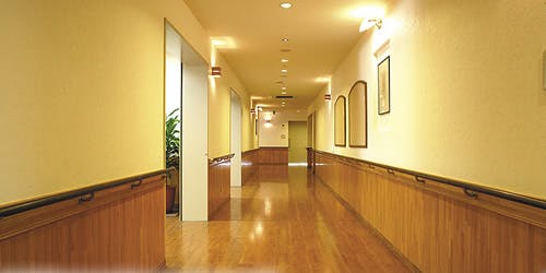 有料老人ホーム 百々花 廊下