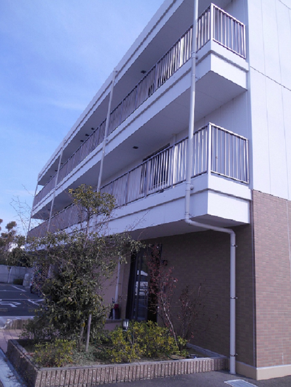 ニチイケアセンターいたみ 外観