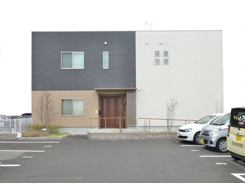 たのしい家空港通り 外観