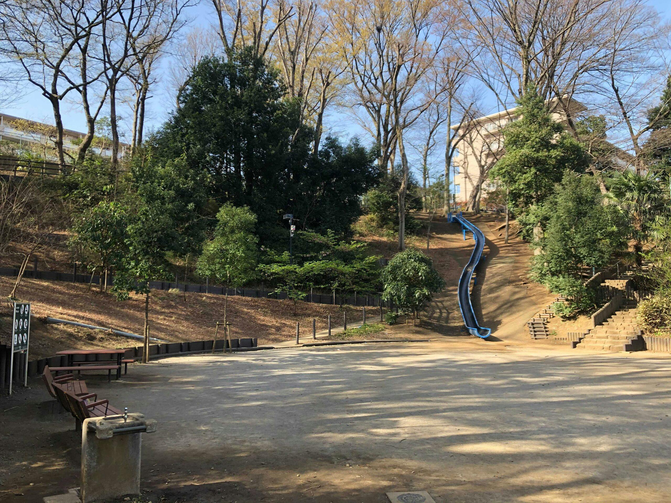 ローベル西台 西台公園