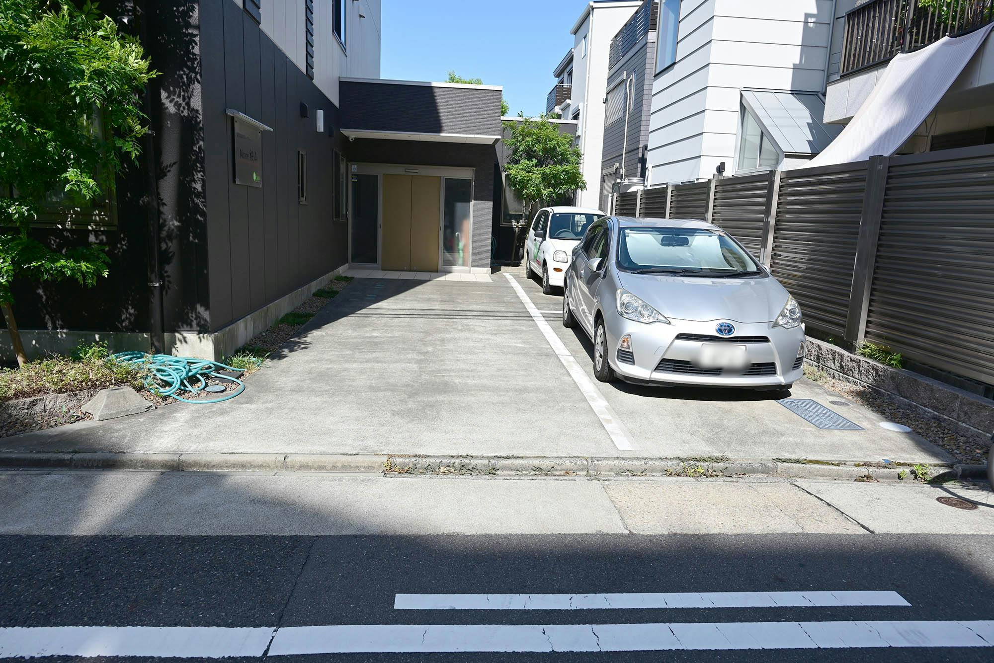 グループホームエム･ケア桜山 駐車場