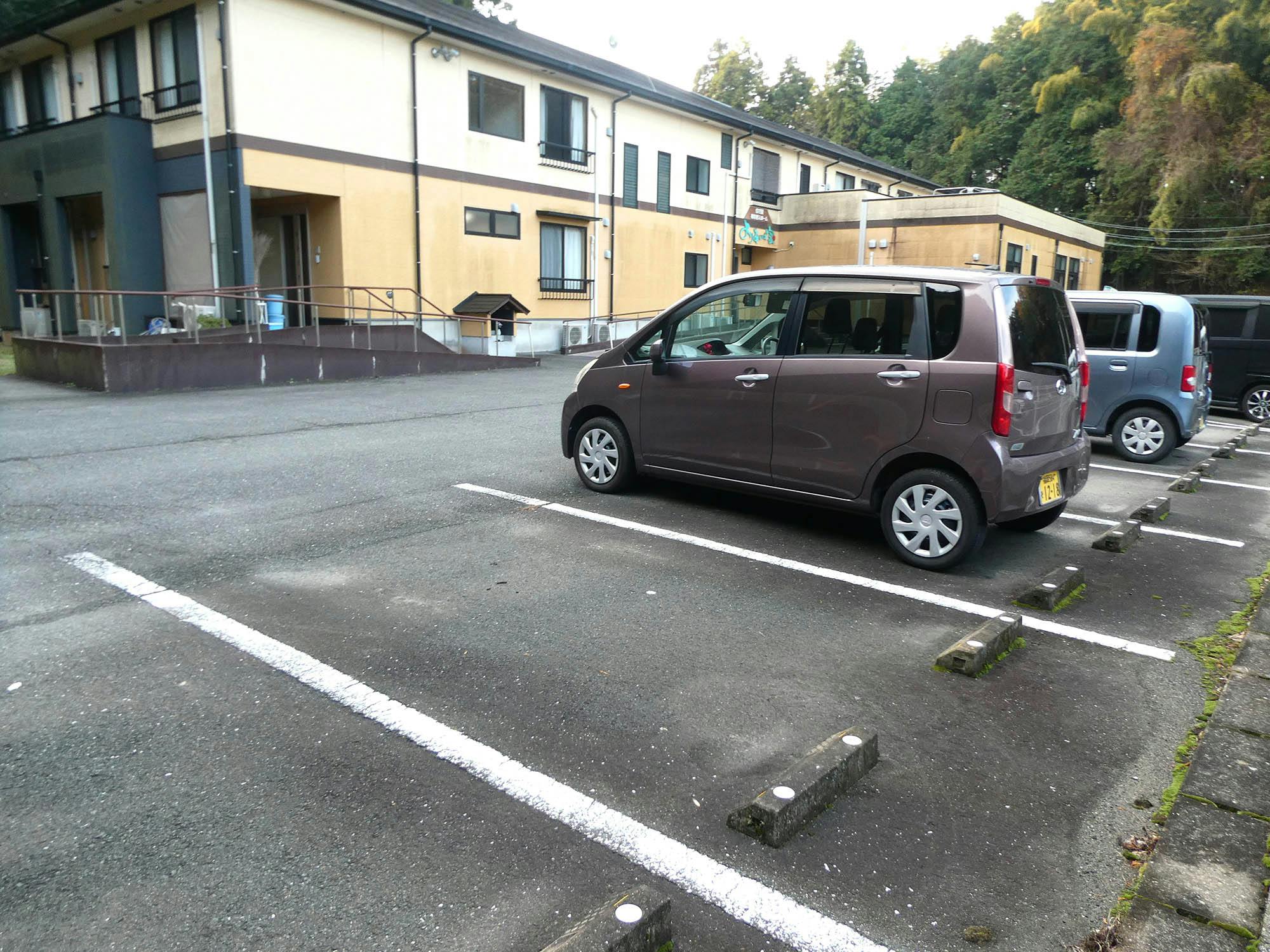 住宅型有料老人ホームよりあいの家Ⅱ 駐車場