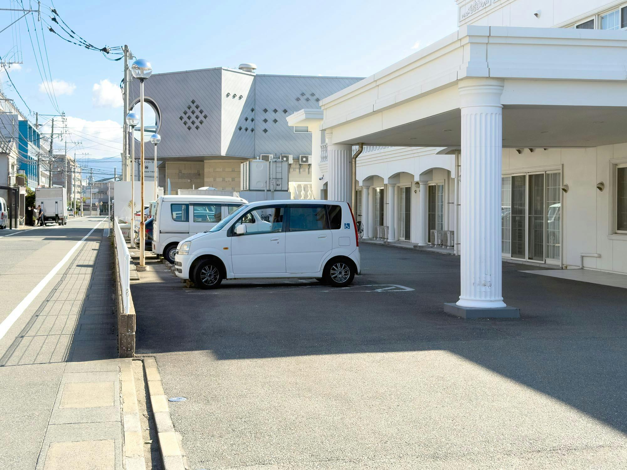 エリーゼロイヤル 駐車場
