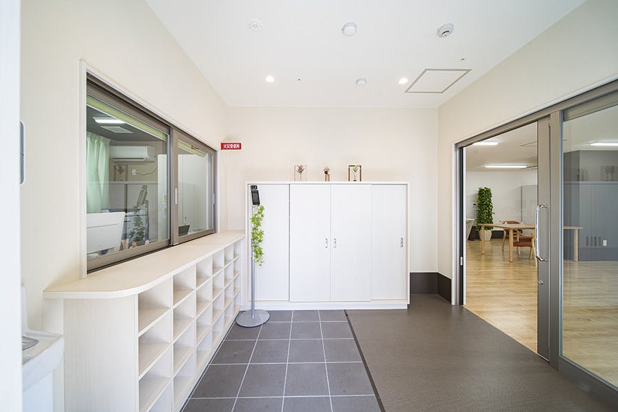 クランコート八尾参番館 エントランス