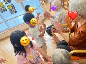 グループホームサライ忠道公園 園児とのふれあい