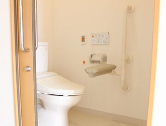 介護型ケアハウスストロベリー 居室トイレ