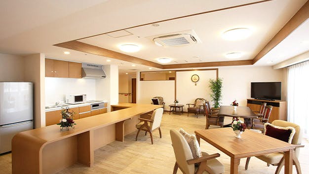 グッドタイムリビング宝塚逆瀬川 リビングダイニング