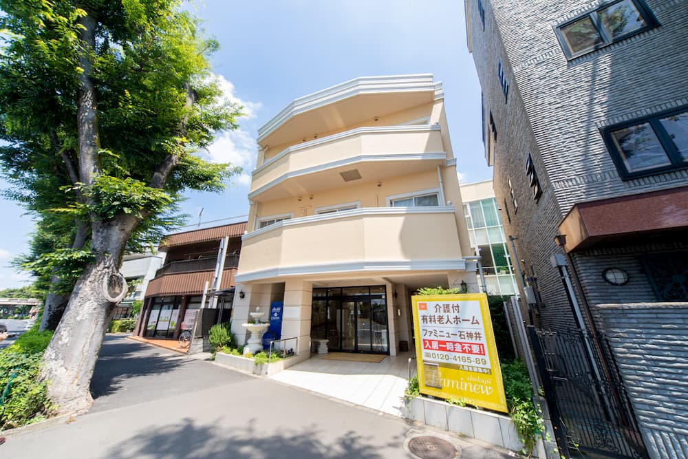 ファミニュー石神井 外観