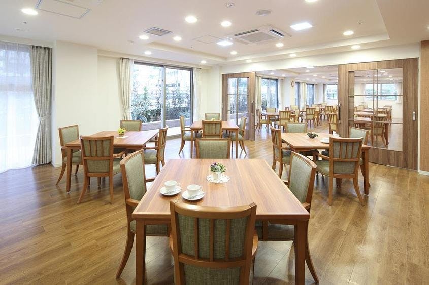 リハビリホームグランダ摂津本山 1F ダイニングルーム兼機能訓練室