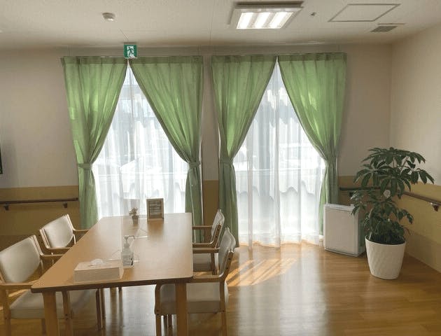 グループホームつどい松葉町 リビングダイニング