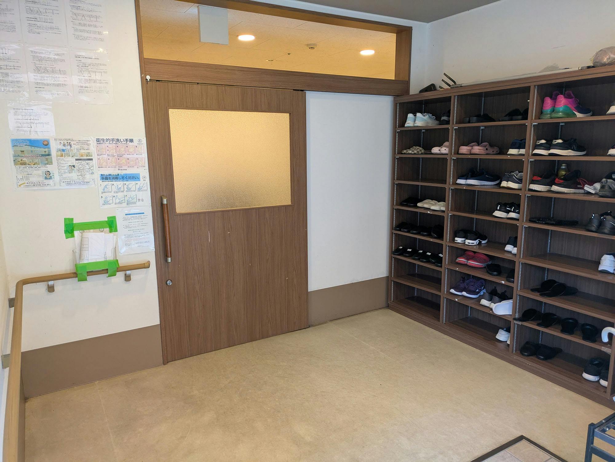 ふるさとホーム西焼津 玄関