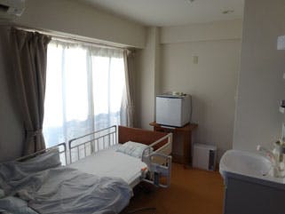 ピースフルライフ月見山 居室（1人部屋）