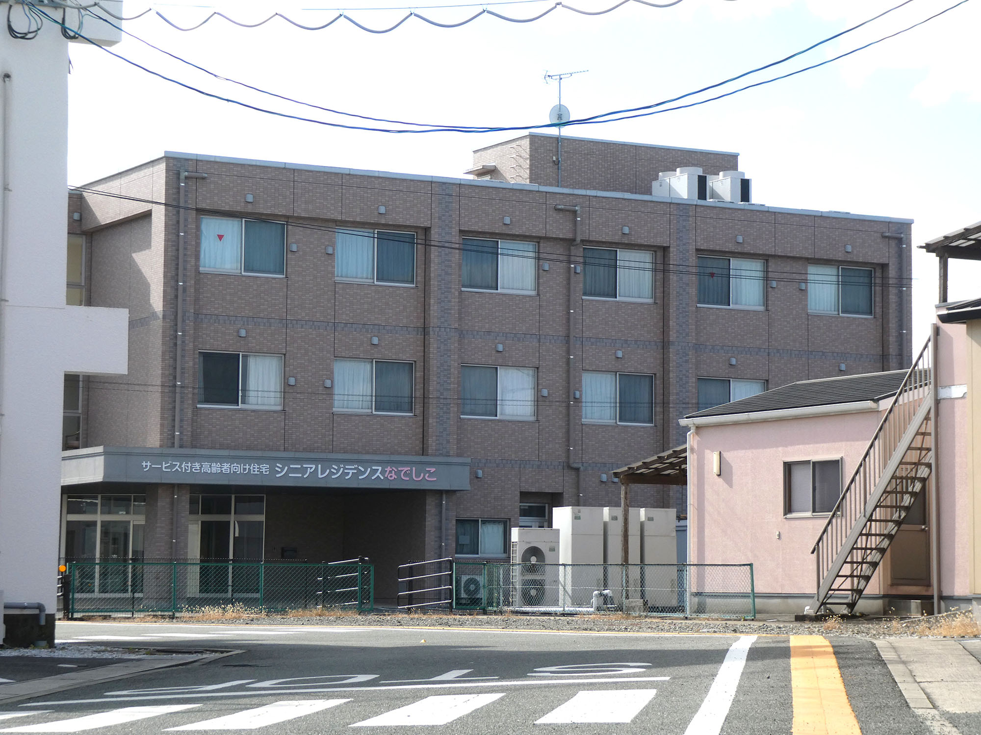 シニアレジデンスなでしこ 外観