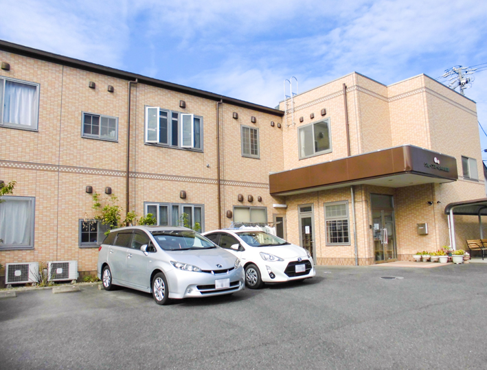 愛の家グループホーム中川新家 外観