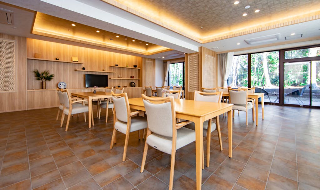 ニチイメゾン松ヶ丘公園 ダイニング