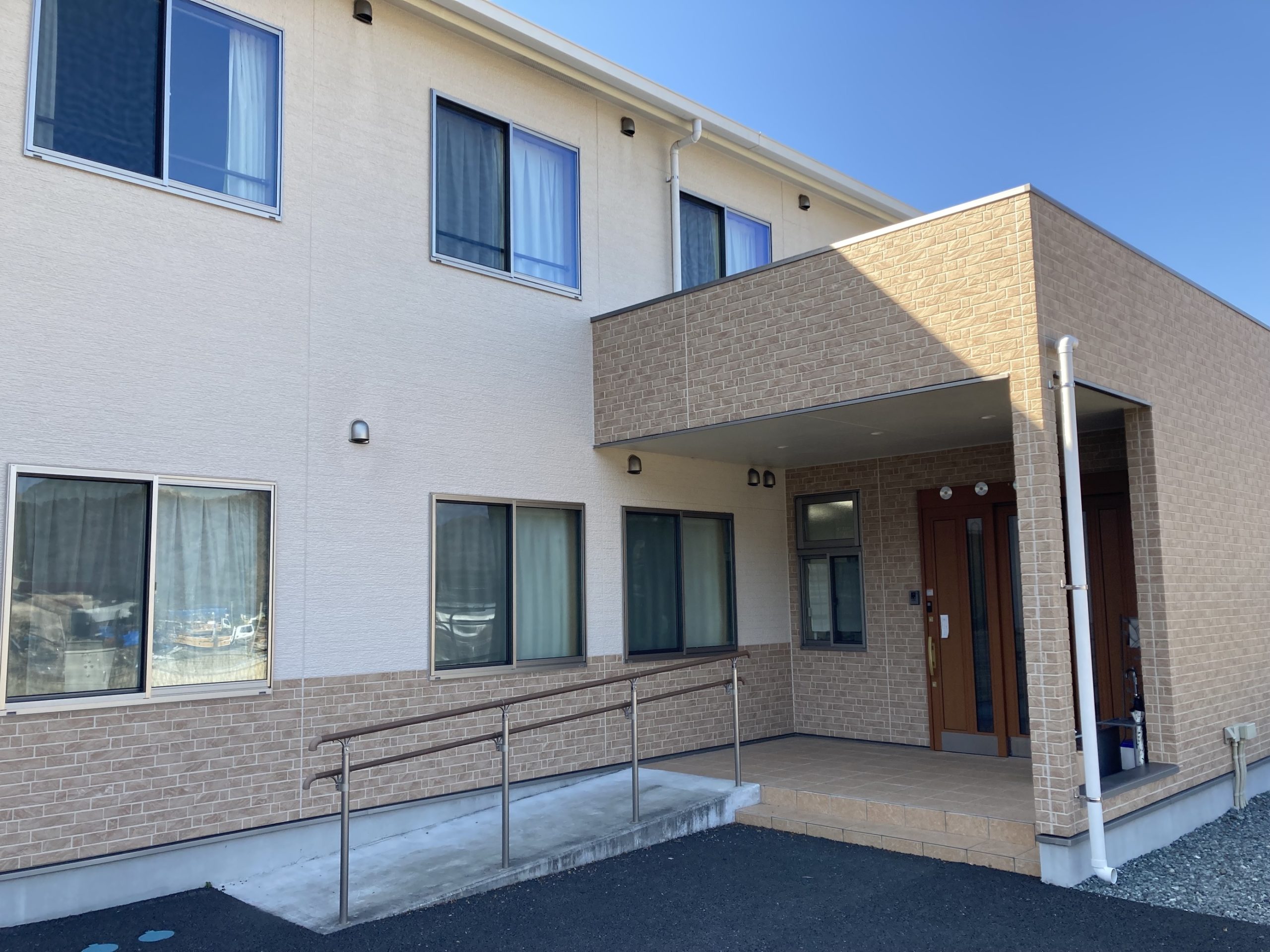 クローバーガーデン松野 外観