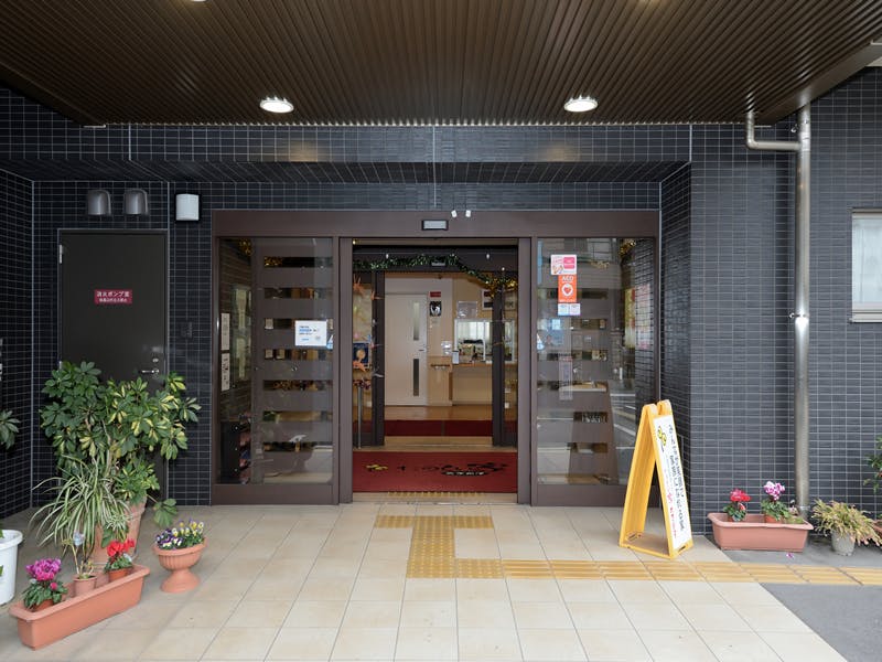 介護付有料老人ホームプレザンメゾン大正泉尾 正面玄関