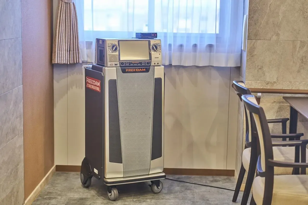 イリーゼ新潟中央 カラオケ機器