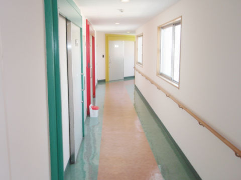 アソシエ南庄 廊下