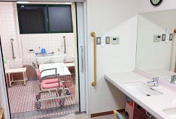 そんぽの家交野 浴室