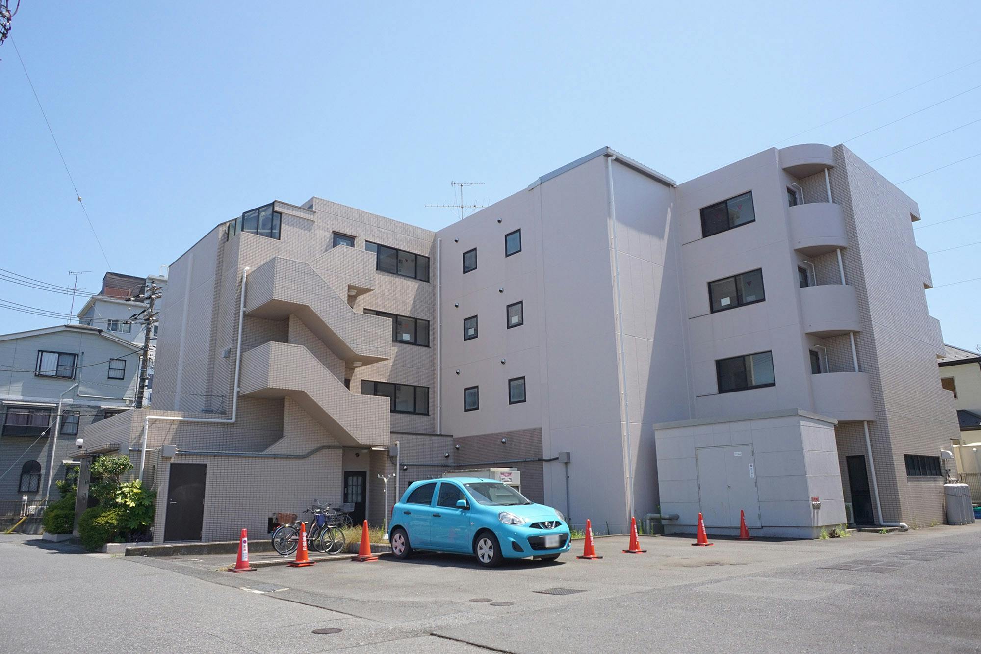 大笑いのいえ下総中山 外観