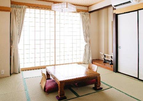 ロイヤルハウス石岡新館 居室